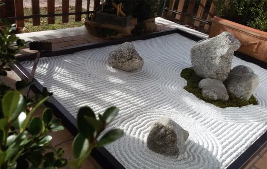 giardino zen in balcone